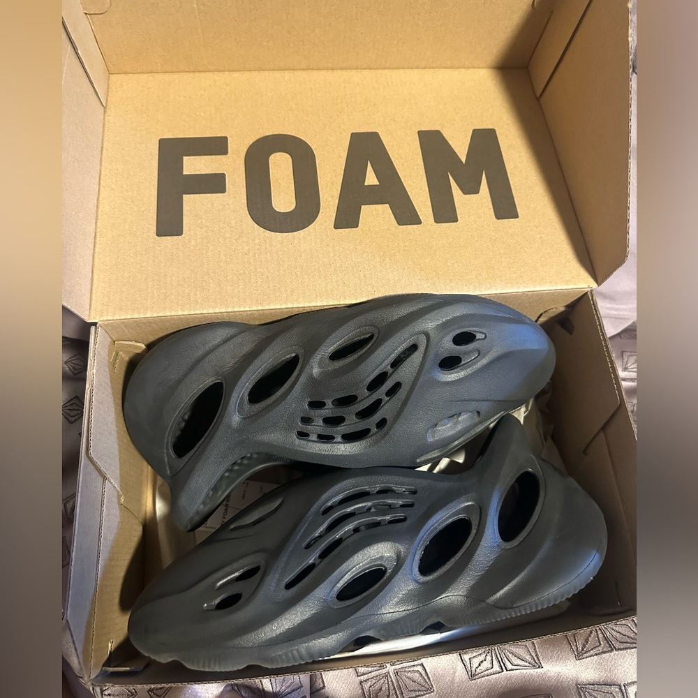 Adidas Yeezy Foam Runner